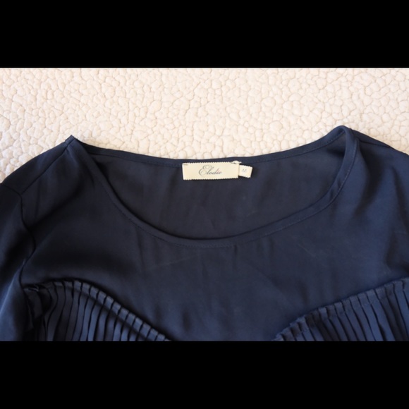 FINAL SALE Elodie pleated Top size medium - Picture 4 of 6